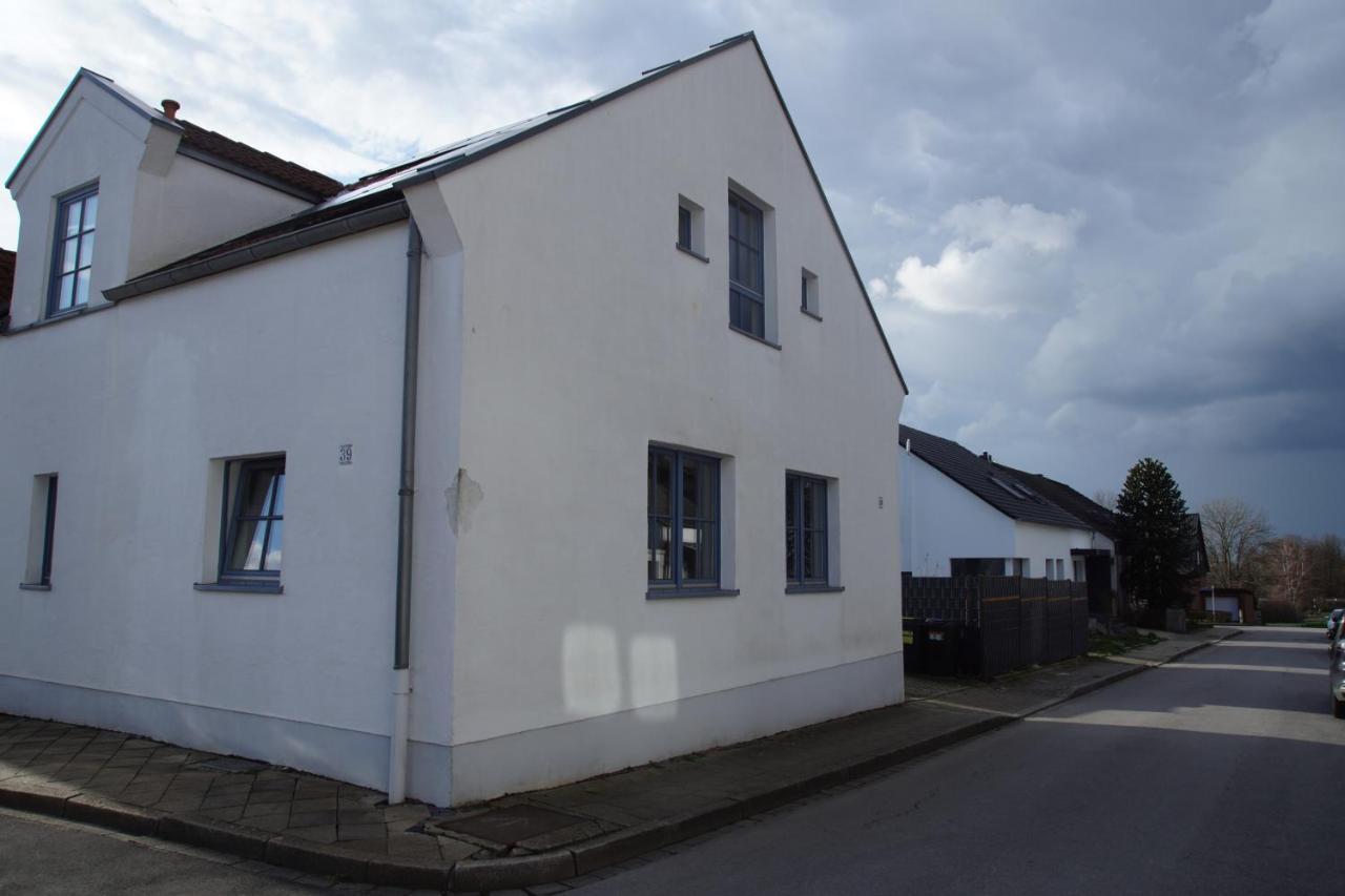 Kunst Und Bergbauflair An Der Ruhr - Inklusive Netflix & Prime Apartment Bochum Ngoại thất bức ảnh